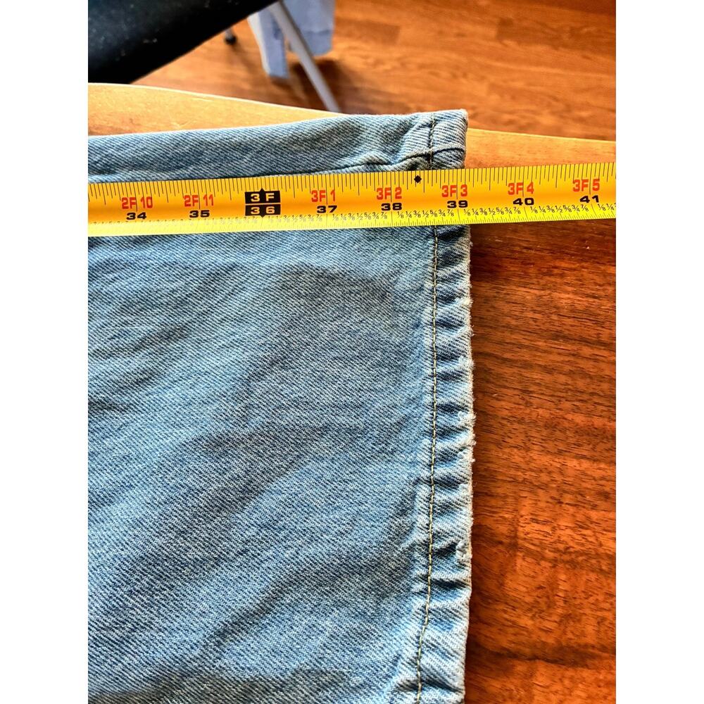 Levi’s ‘94 mid-rise baggy wide leg denim size 30/10 what else can I say - Picture 6 of 9